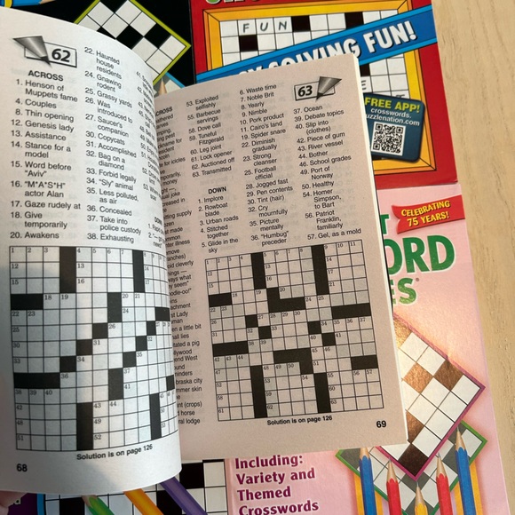 NWOT 6 Dell Crossword Puzzle Books - Picture 2 of 8